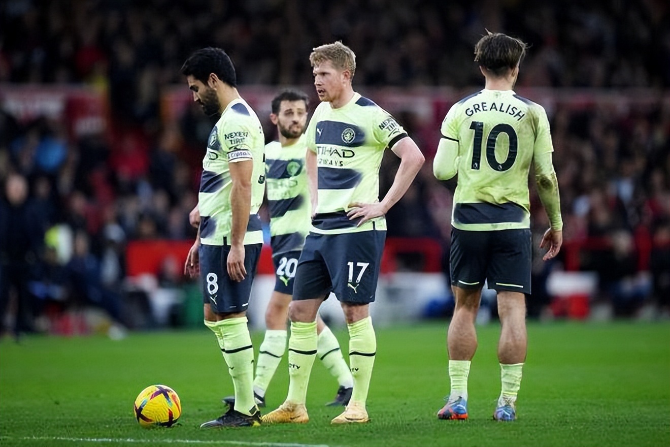 圣保罗官方：奥斯卡被确诊为迷走神经性晕厥，目前情况稳定（圣保罗官宣：奥斯卡确诊迷走神经性晕厥，状态稳定）