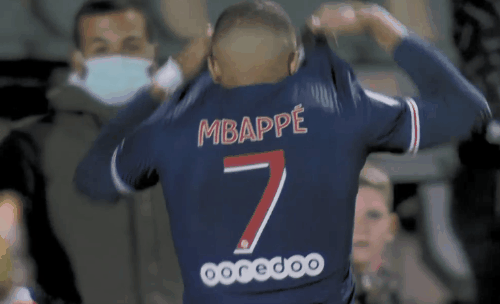 利物浦1-1无奈丢分，切尔西1-3爆冷翻车，阿森纳稳坐英超榜首（利物浦1-1憾平，切尔西1-3爆冷失利，阿森纳继续领跑英超积分榜）