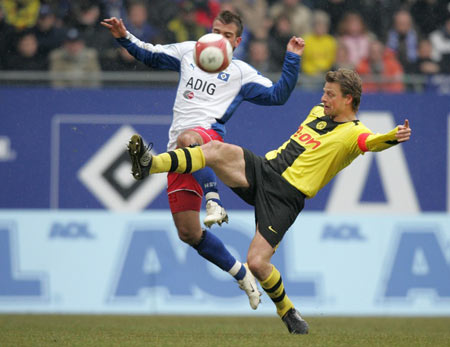 媒体人谈潜力赛：比赛强度并不大，老队员更像是打表演赛（媒体人评潜力赛：对抗强度不高，老将打得更像一场表演赛）