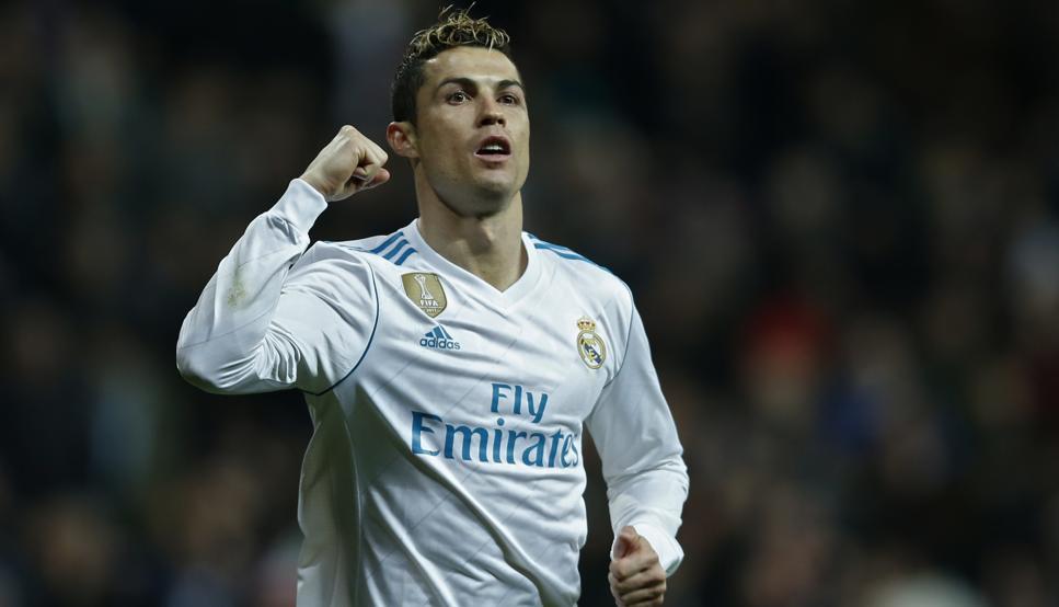 罗哥最后一次戴帽是对阵热刺，没想之后热刺就成了曼联的苦主（罗哥上次帽子戏法献给热刺，此后热刺却成了曼联克星）