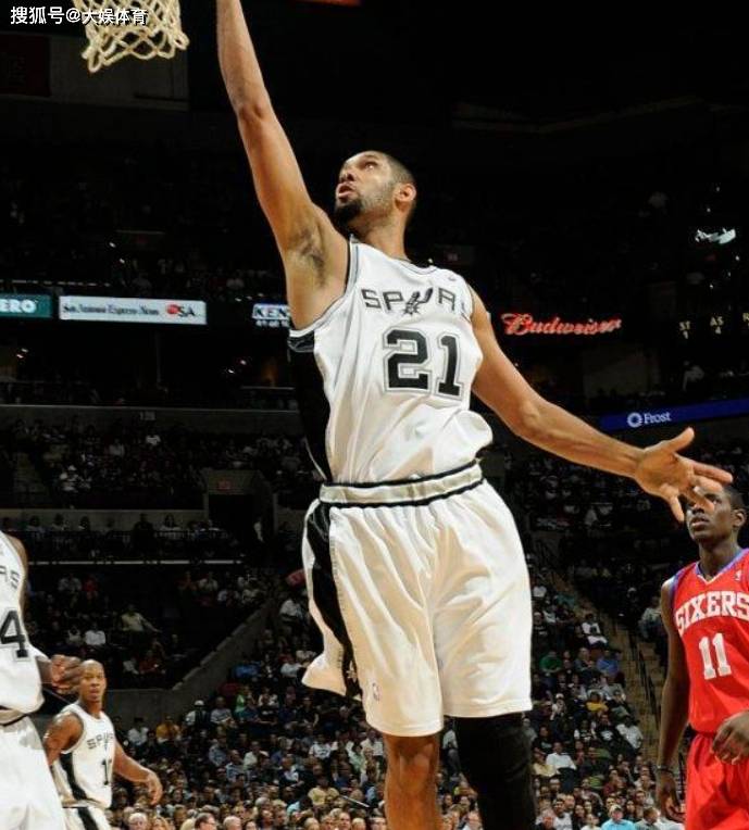 快船对阵独行侠三连败，独行侠逆转取胜，弗拉格创历史纪录。（独行侠逆转击败快船，送其交锋三连败，弗拉格书写历史纪录）